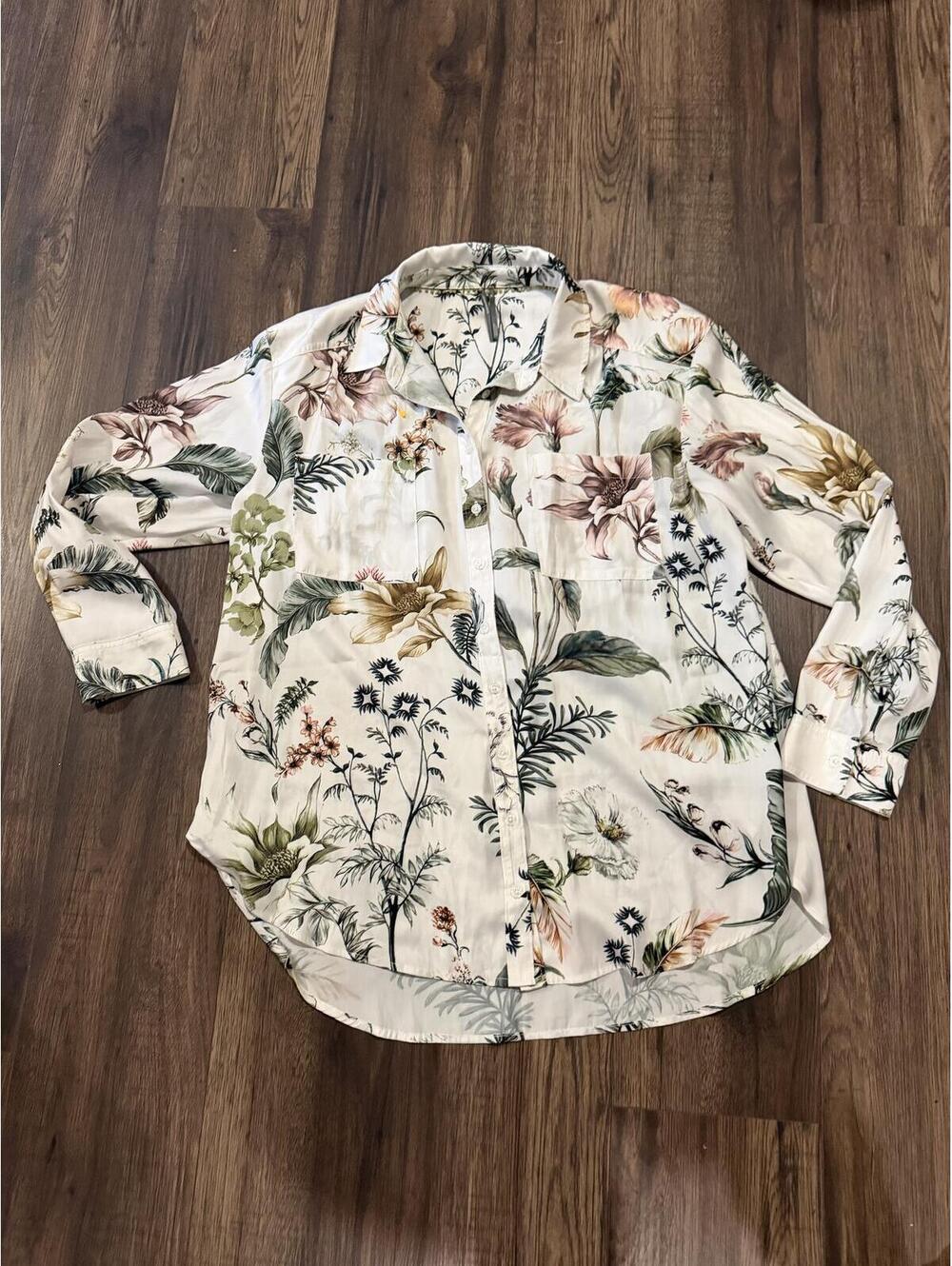 NWOT Satin Anthropologie Relaxed Fit Floral Button Down Top XL - Picture 2 of 6